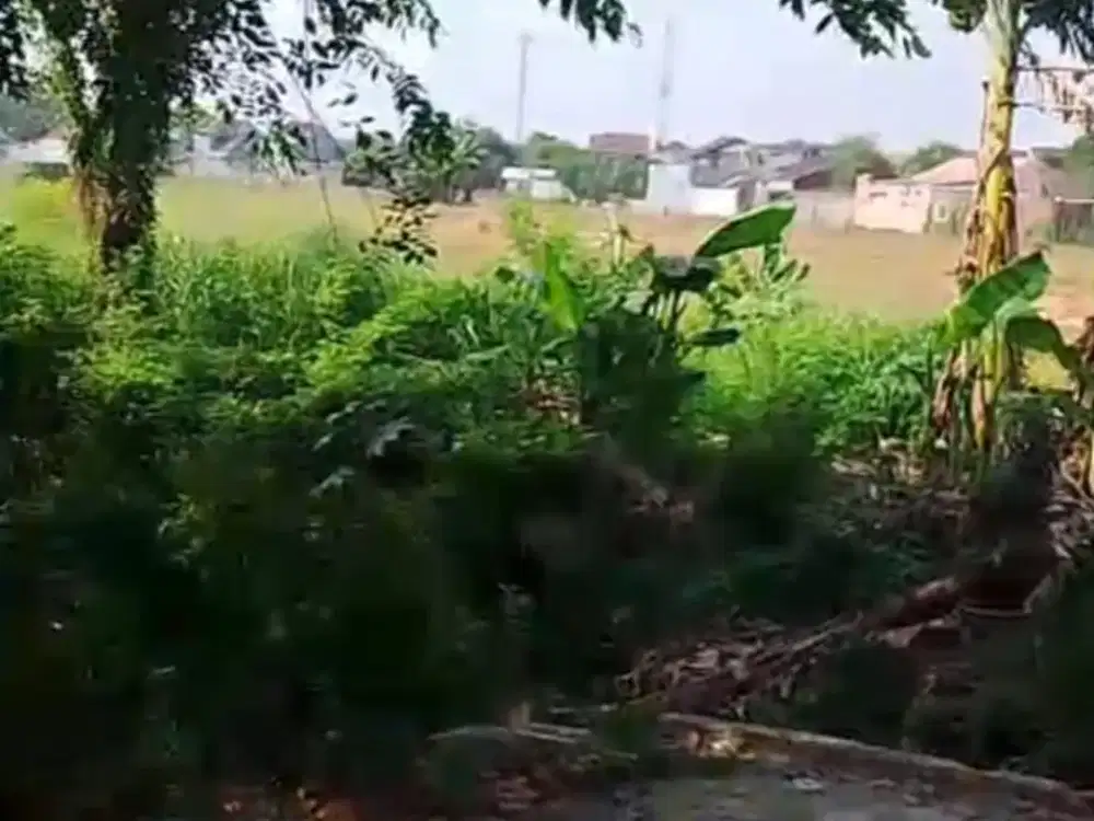 Jual Lahan luas pinggir jalan  Sangat ramai sangat strategis