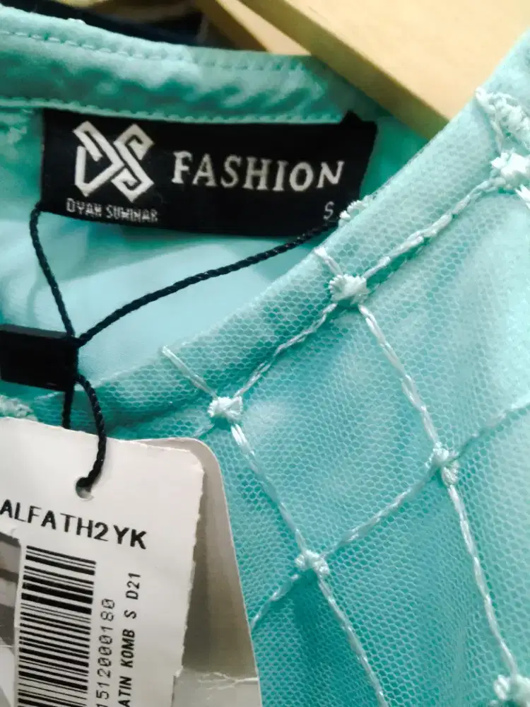 Baju Atasan Warna Hijau Size S