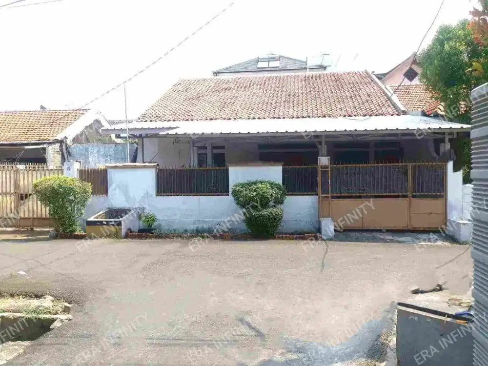 Turun Harga Dijual Rumah Tua Hitung Tanah Komplek Migas, Jakarta Barat