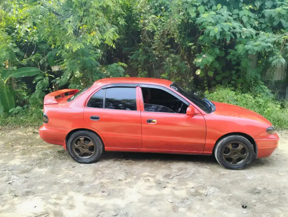 Hyundai accent cakra 1997
