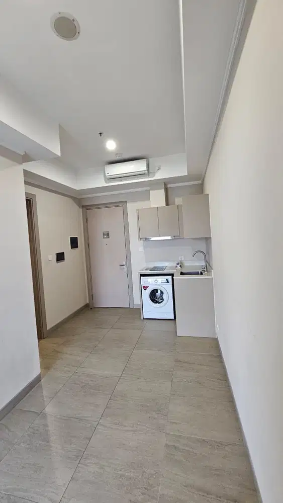 disewakan 2 bedroom semi furnish menara jakarta kemayoran