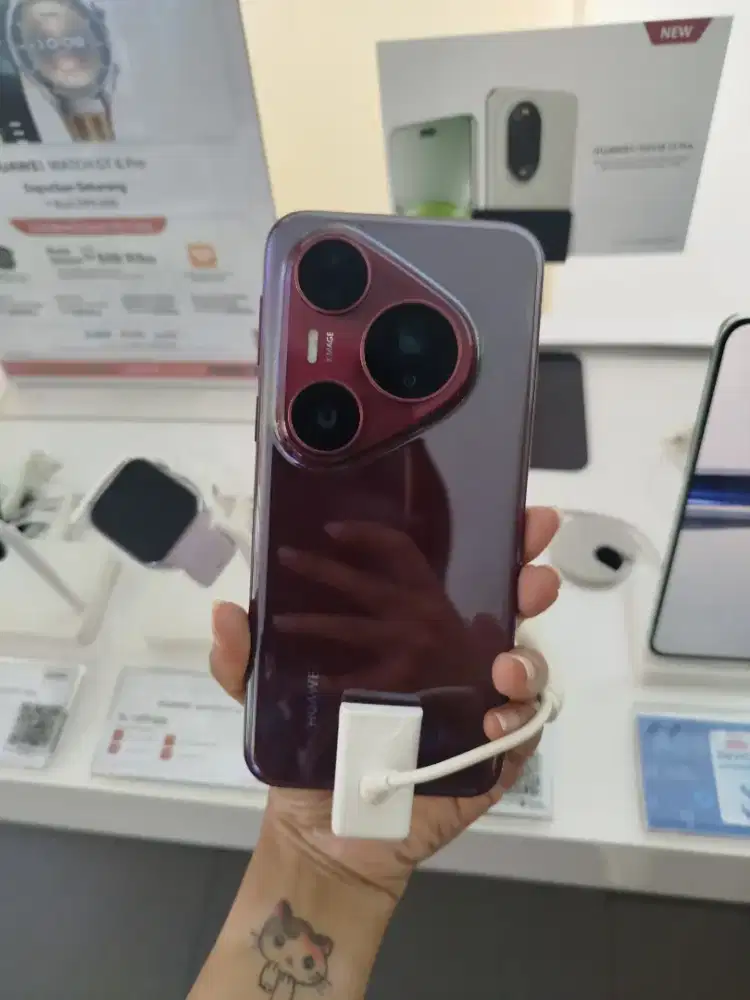 Huawei Pura 80 Pro FREE WATCH FIT 4 Pro