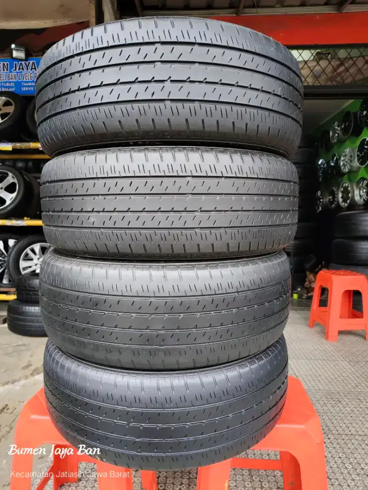 Ban 215 55 R17 Bridgestone TURANZA er33 innova venturer hrv camry juke