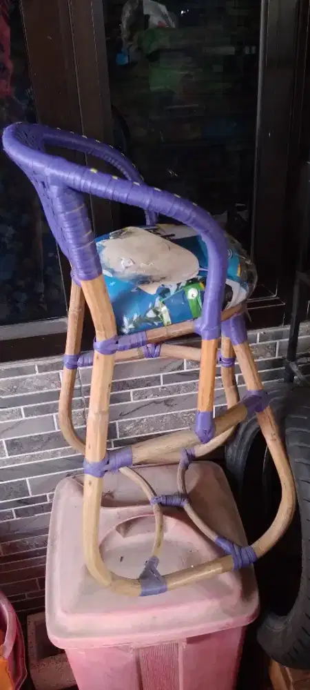 Kursi untuk anak di sepeda motor