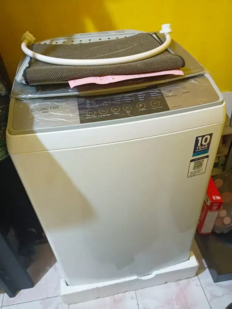 Dijual mesin cuci Electrolux masih baru lengkap