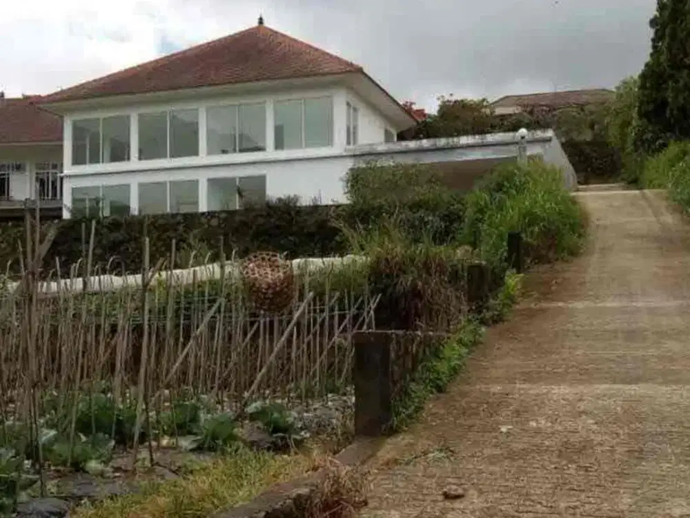 Di jual tanah bonus villa berada di desa pancasari Bedugul bali