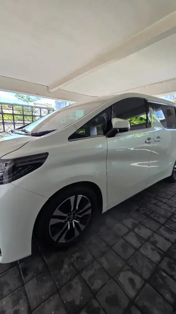 Alphard 2.4 G 2018 plat DK Bali ban baru
