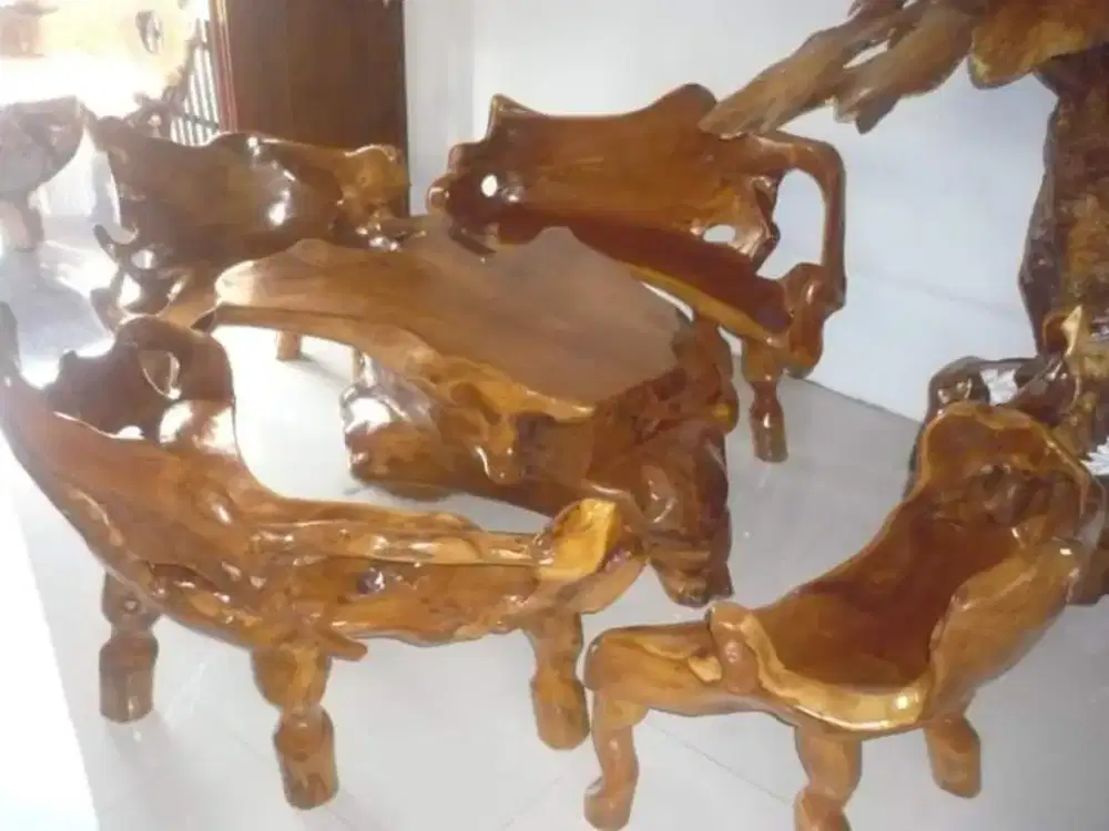 Meja kursi dari Gembol / akar kayu jati
