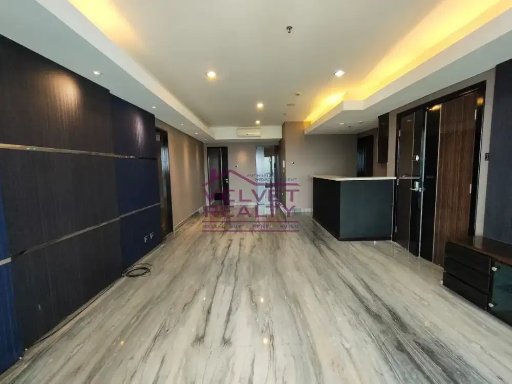Dijual Apartemen Royale Springhill Kemayoran 2+1BR Luas 196m2 #VR1142