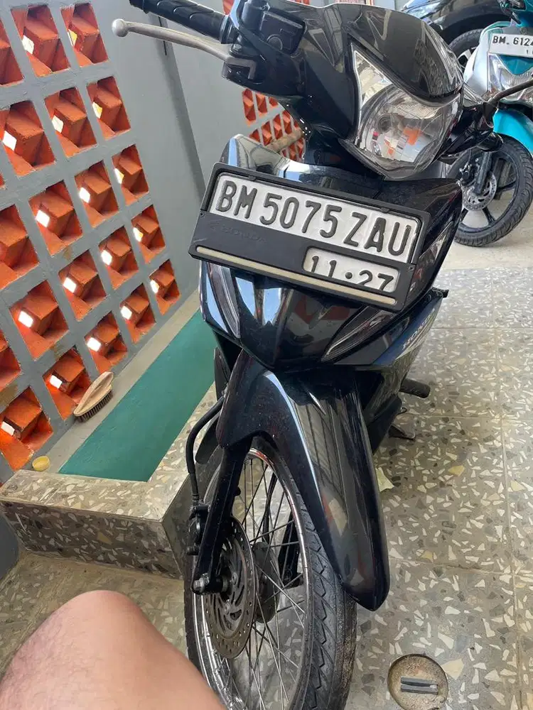 Revo Honda 2022 hitam