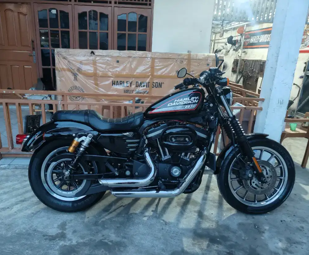 harley sportster 883r tahun 2010 fullpaper
280 jt (nego)