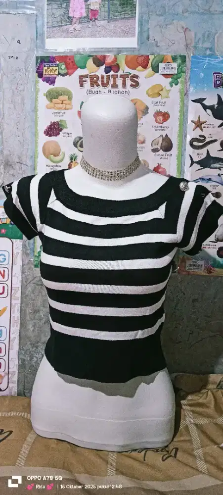 Atasan Crop Salur