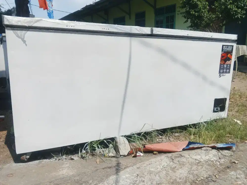 Freezer box second bekas 900L gea