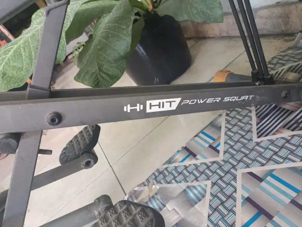 Power Squat HIT SQUATS