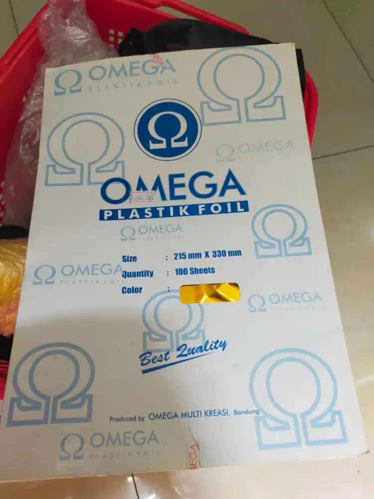 Omega plastik foil emas isi 50