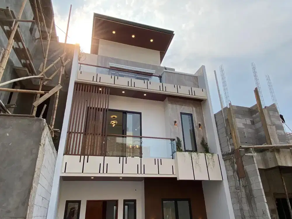 Rumah Dijual Di Jagakarsa Dalam Cluster Pinggir Jalan Akses Lebar