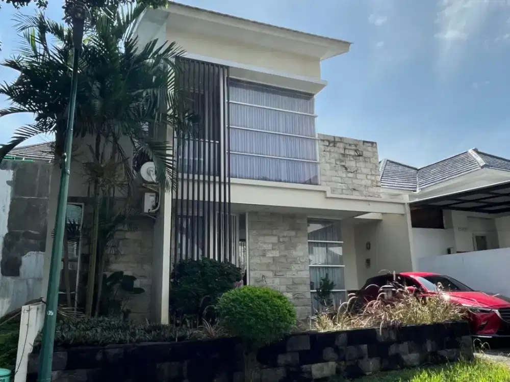 Citraland Rumah Dijual 2 Lantai semi furnish