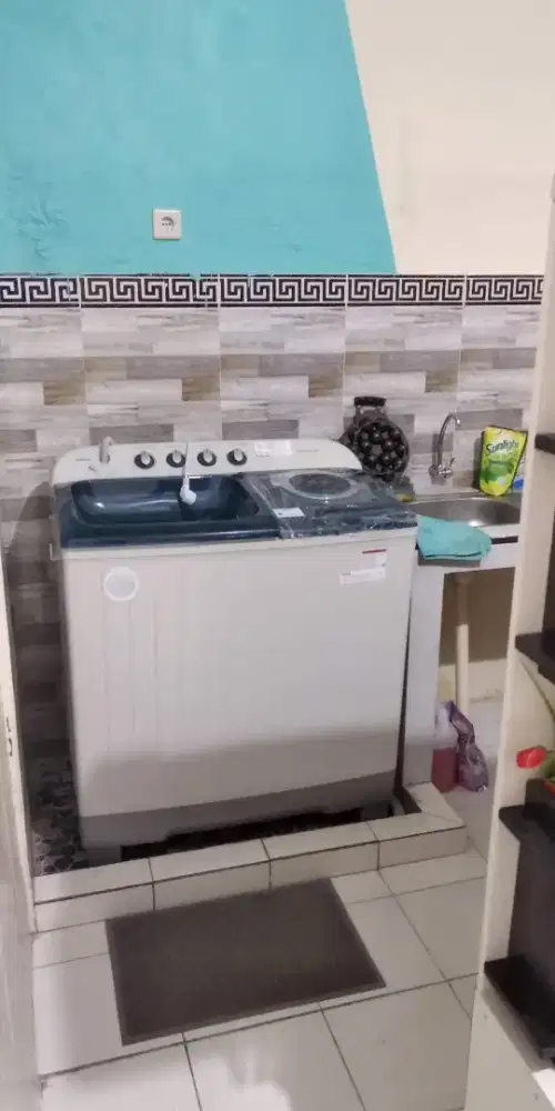 Mesin cuci 12 kg, bekas rasa baru