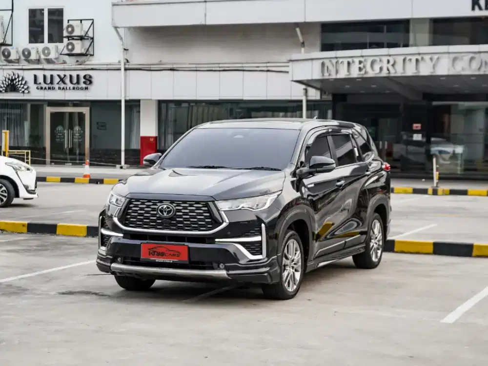 Zenix Q Hybrid Modelista 2023 Hitam AT