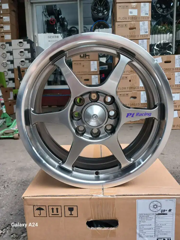 Velg P1 racing ring 15x6,5 4x100/114,3 ET 42 hyperblack