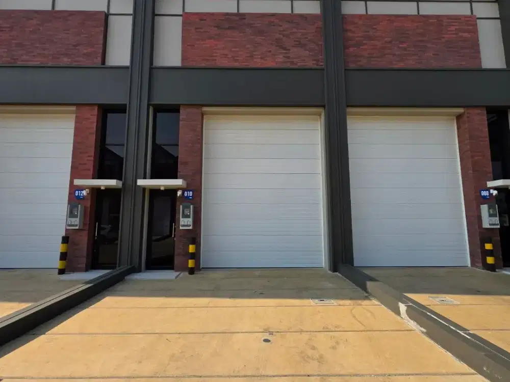 Disewakan Gudang Bizpark PIK 2 Area Luas Muat Container 115 Juta