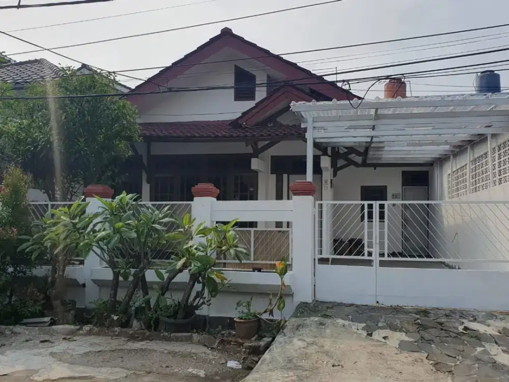 Di Jual Rumah baru di renovasi ganti Atap Baja ringan di cibubur