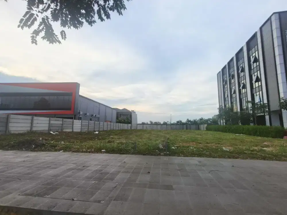 Kavling Komersial Luas 1748m2 Hadap Boulevard M.H Thamrin PIK 2