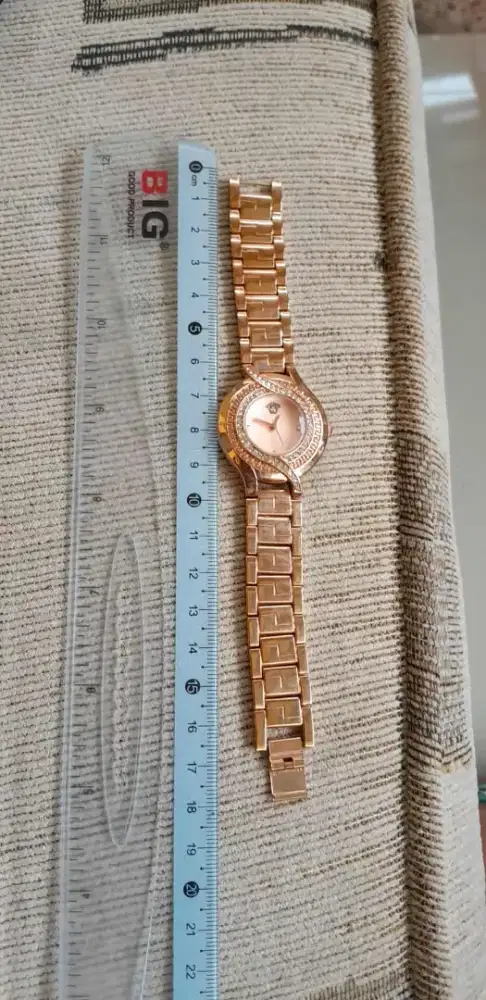 Jam Tangan Wanita Rose Gold — Elegan & Berkelas