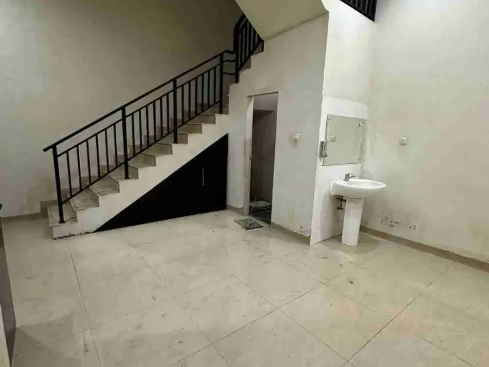 DIJUAL VILLA KOMPLEK CEMARA ASRI - DAERAH CEMARA