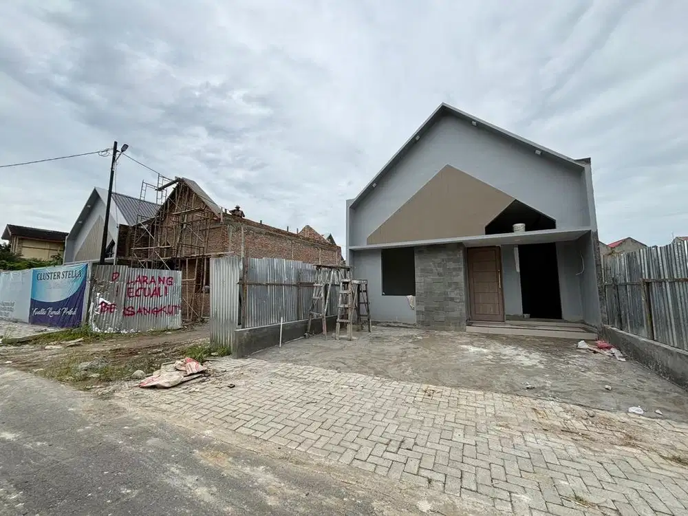 Rumah cantik murah lebar 7 stella setiabudi