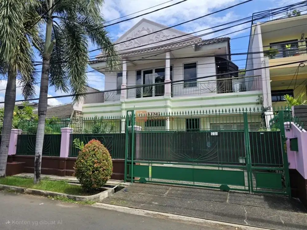 Strategis Jual Rumah 2Lt.Akses 4 Kmr Tidur Dekat Mall Central Park, Neo Soho, Taman Anggrek Rumah Tosiga Kebon Jeruk