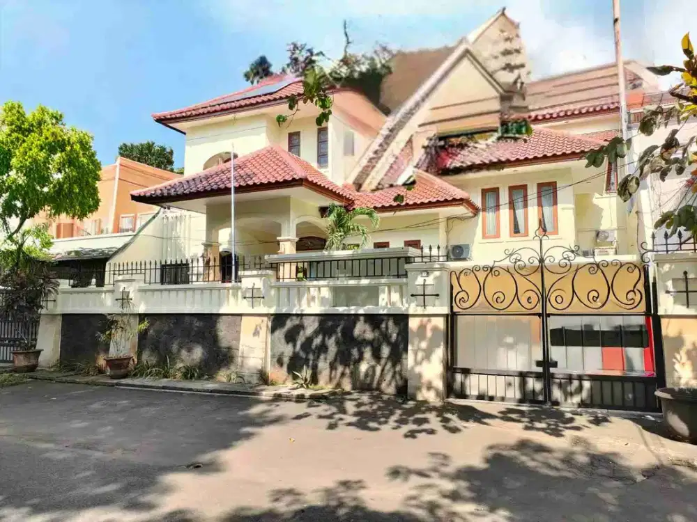 Rumah mewah semi furnished dijual komplek elite Brawijaya Kebayoran Baru Jakarta Selatan