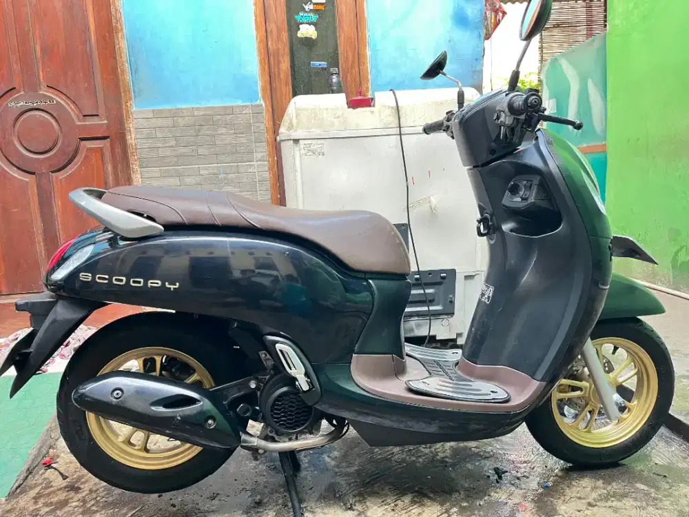 Honda Scoopy prestige tahun 2021 warna hitam