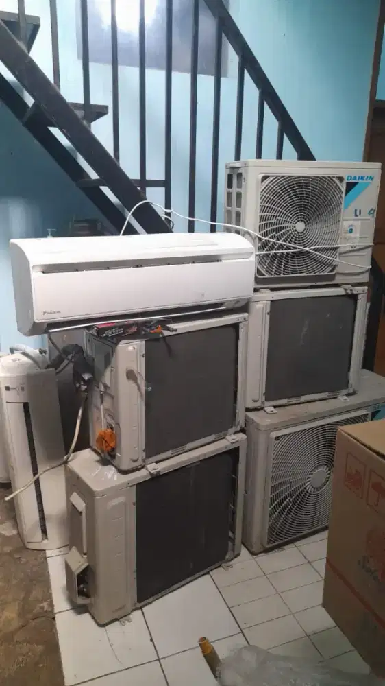 Tampung AC bekas AC rongsok