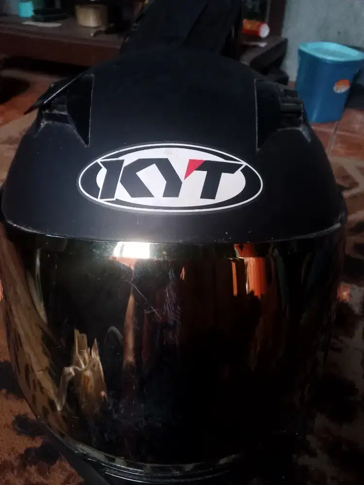 Jual cepat Helm Kyt red bull M+