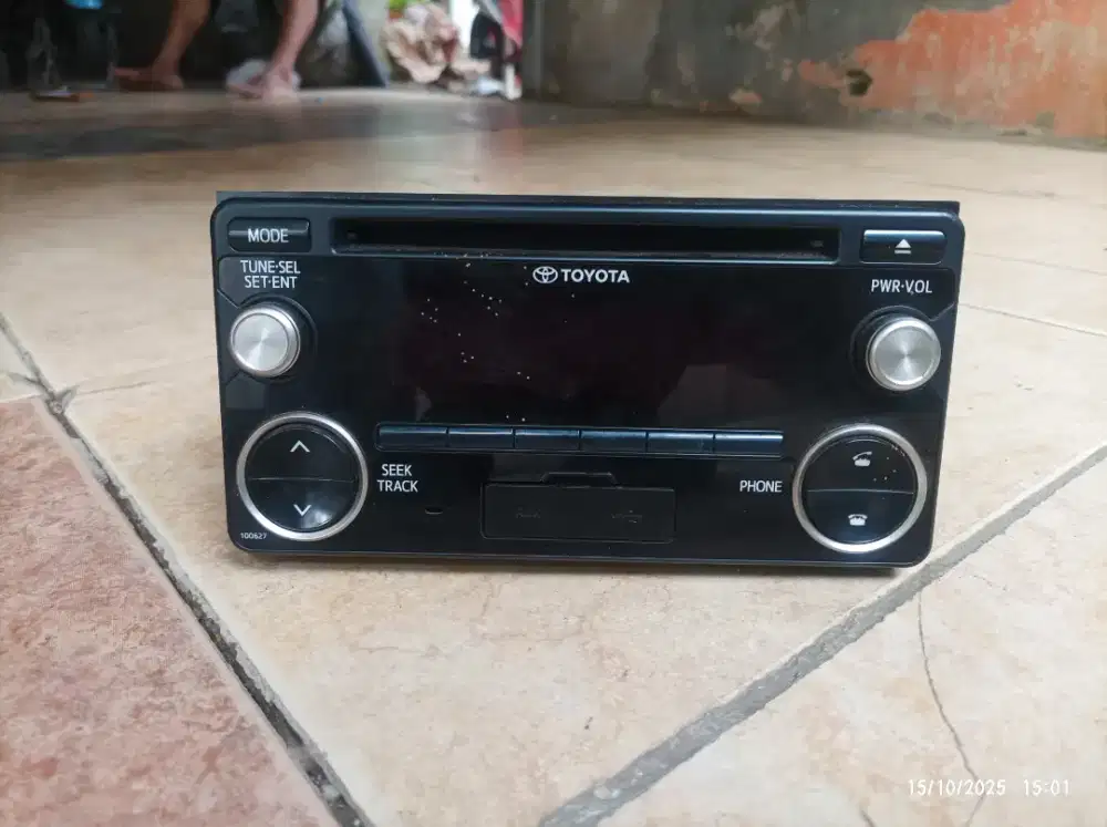 Head unit fuzjitzu ten toyota grand new Avanza