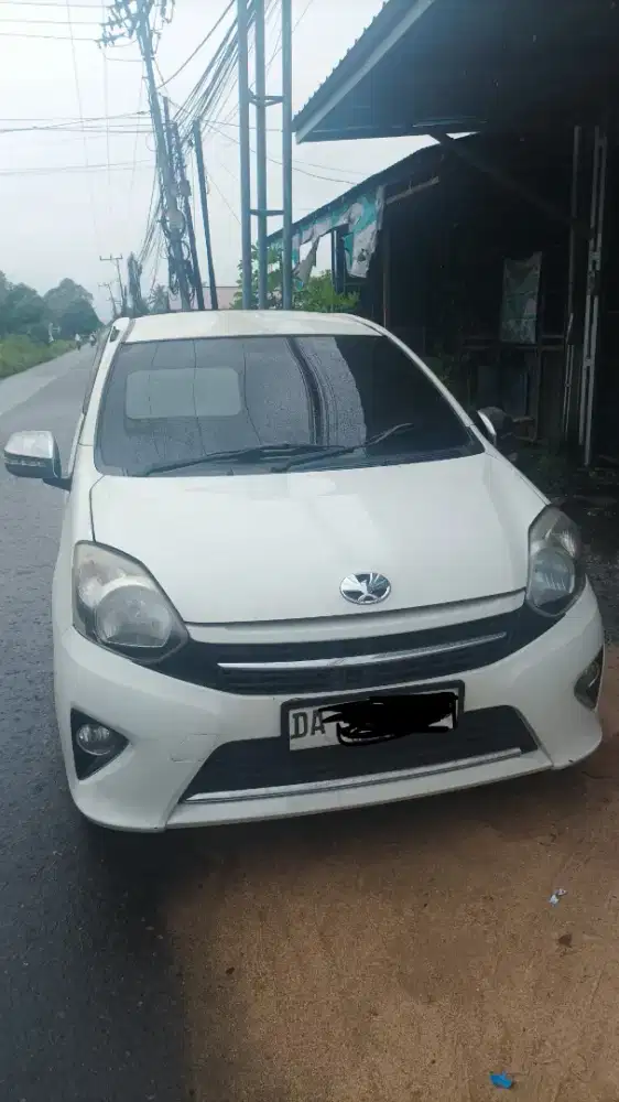 Toyota Agya G Putih 1.0 Manual 2014