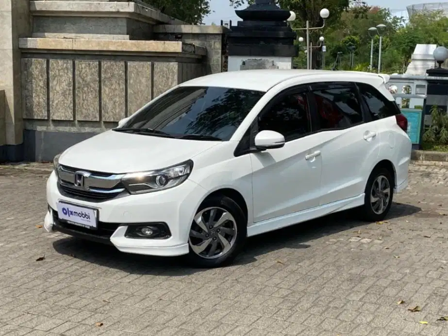 Honda Mobilio 1.5 E Bensin-AT 2019 Putih LKA