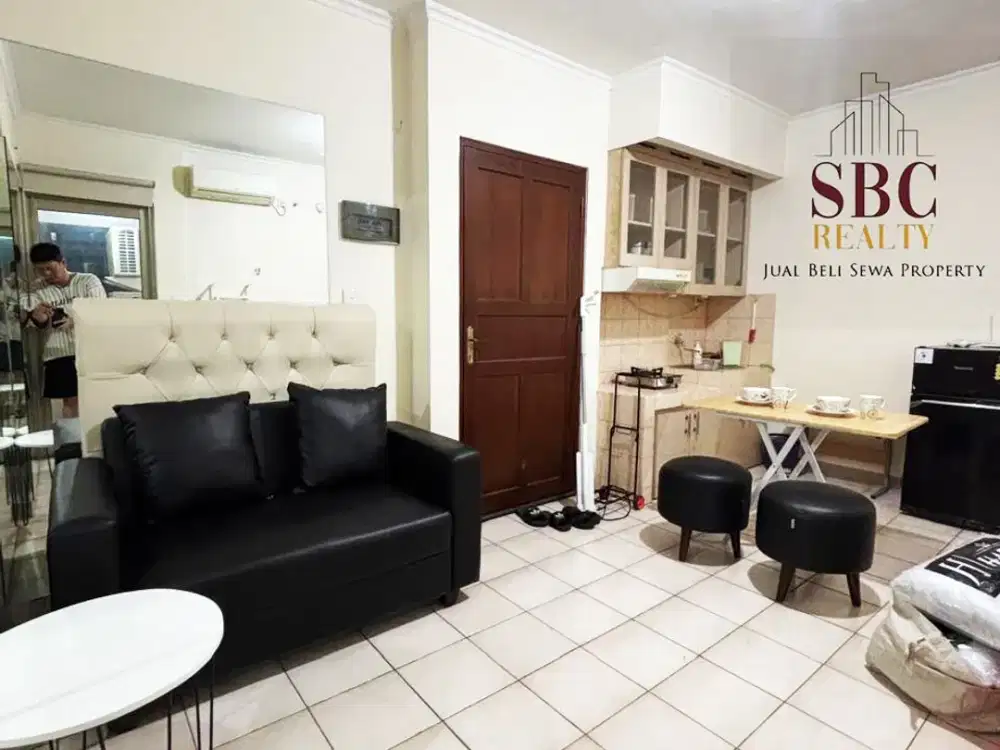 Disewakan Unit Apartemen Mediterania Garden Residence 1 Tipe 2BR Dijadikan 1BR Furnished Bagus