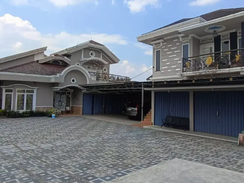 DIJUAL RUMAH MEWAH BONUS KANTOR DEKAT GRAMEDIA WORLD KM 7 PALEMBANG