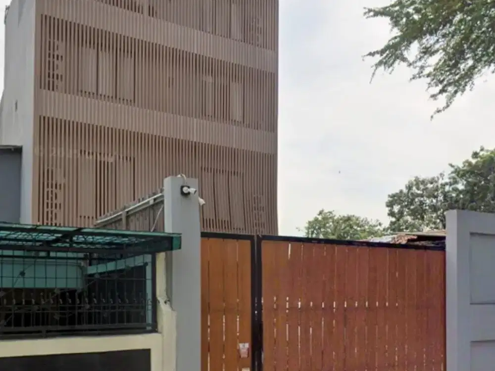 Gedung Perkantoran 4LT 10x20 SHM Strategis Pinggir Jalan di Koja