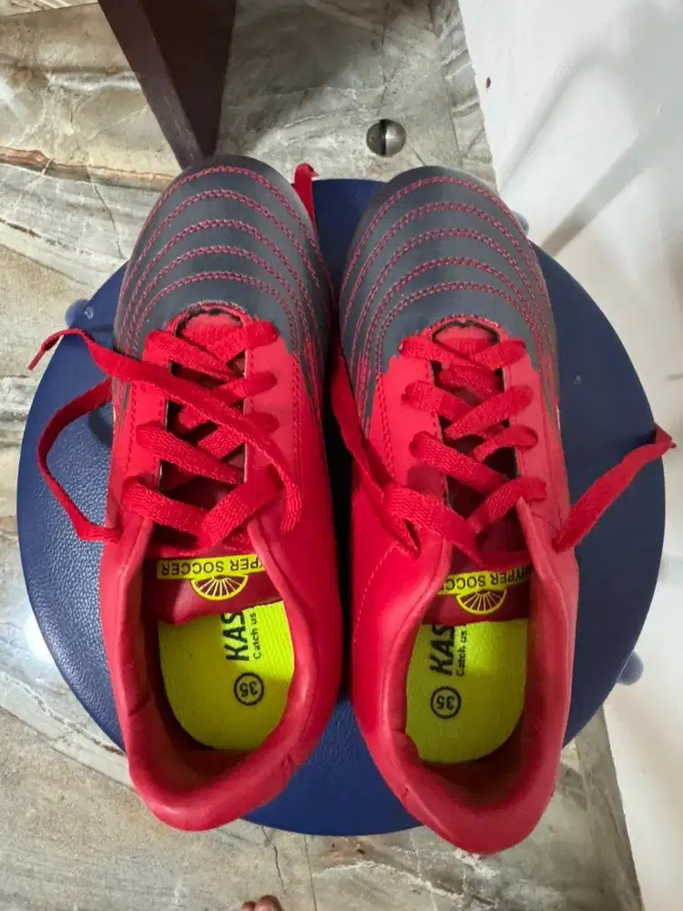 Sepatu bola anak laki laki kasogi