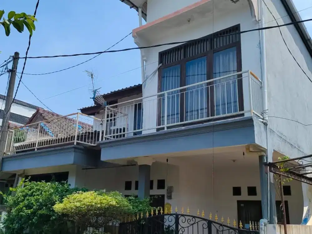 DIJUAL RUMAH 2 LANTAI VILLA PERTIWI DEPOK