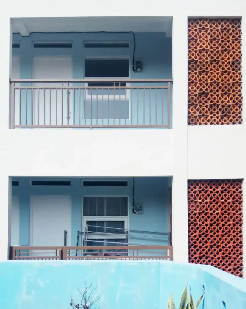Dijual Rumah Kontrakan 8 Paviliun 2 Lantai Full Penghuni