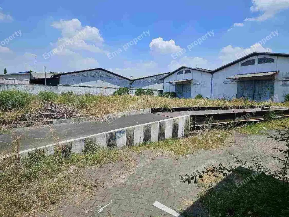 Langka ! dijual gudang strategis di By pass Krian