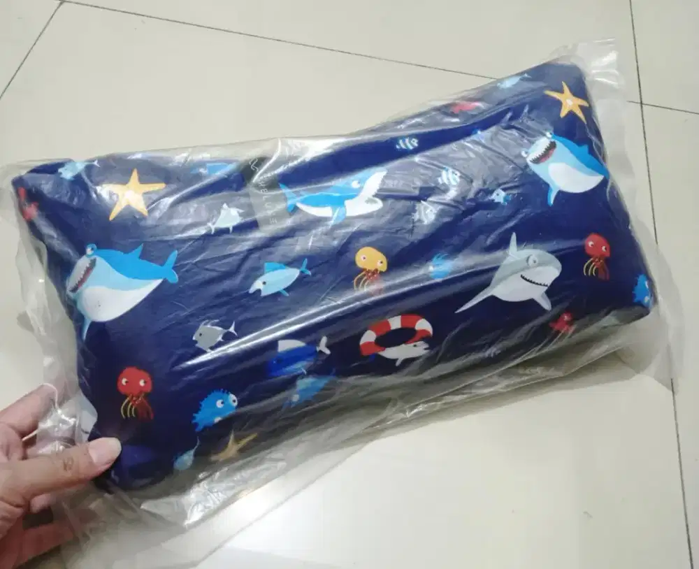 Bantal Travelling Kids Size