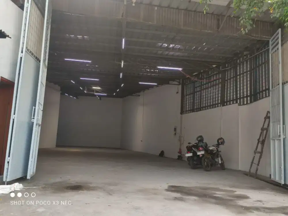 Gudang Kembang raya dekat Puri Mansion, office rapi