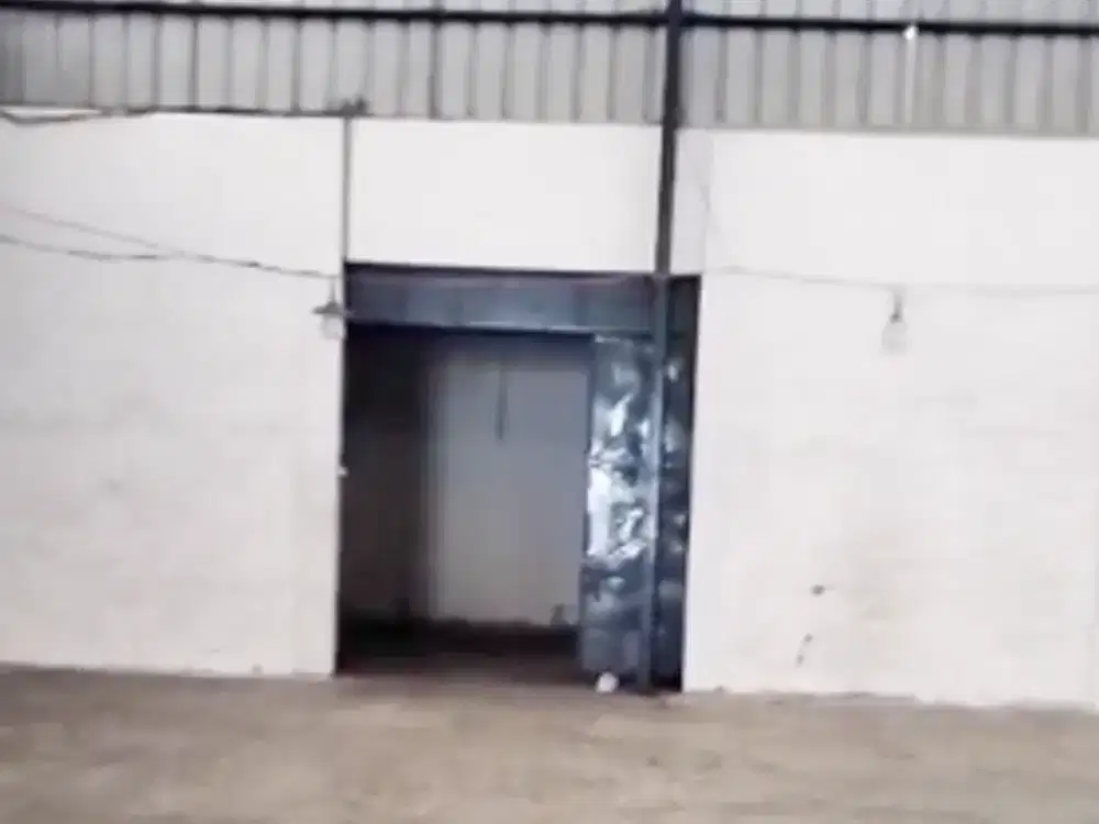 Gudang Kapuk luas 1200 m , akses kontainer bebas banjir