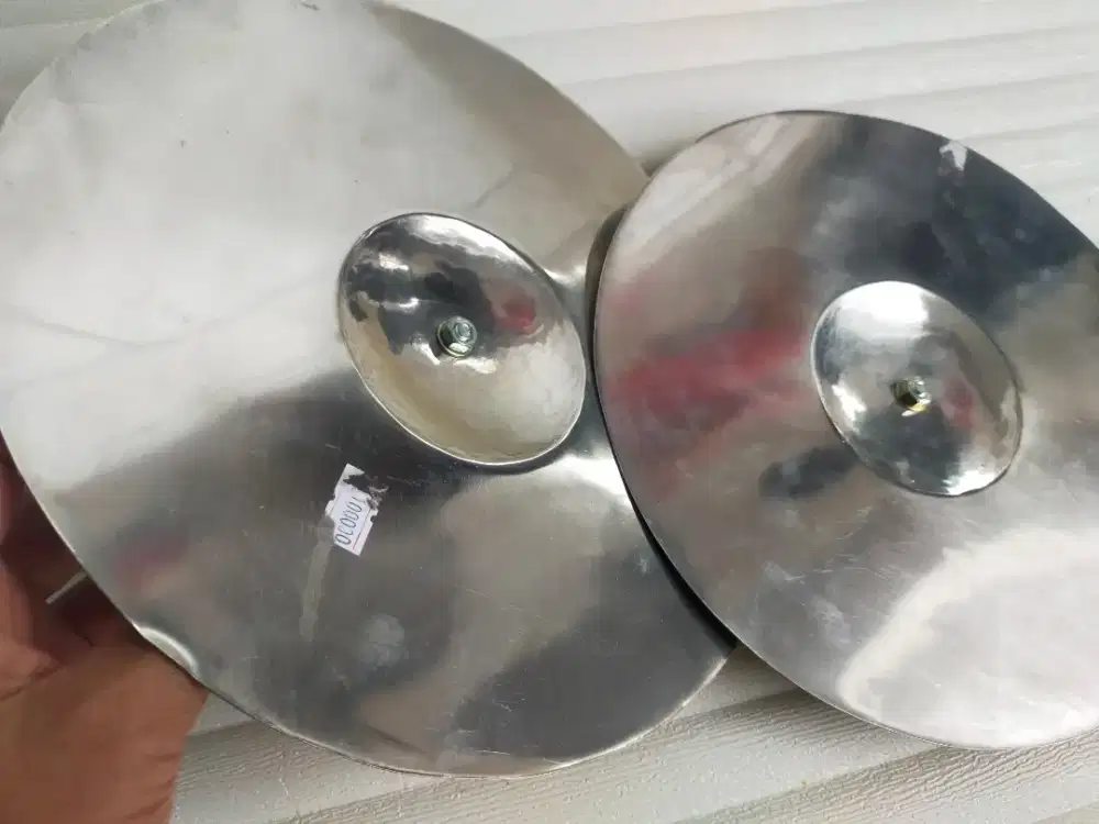 Sepasang Simbal tangan