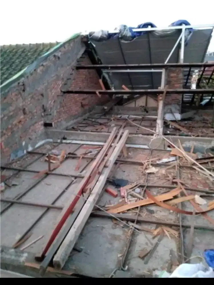 Tukang atap bocor,dinding rembes,renovasi rumah,kramik,flapon,kanopi